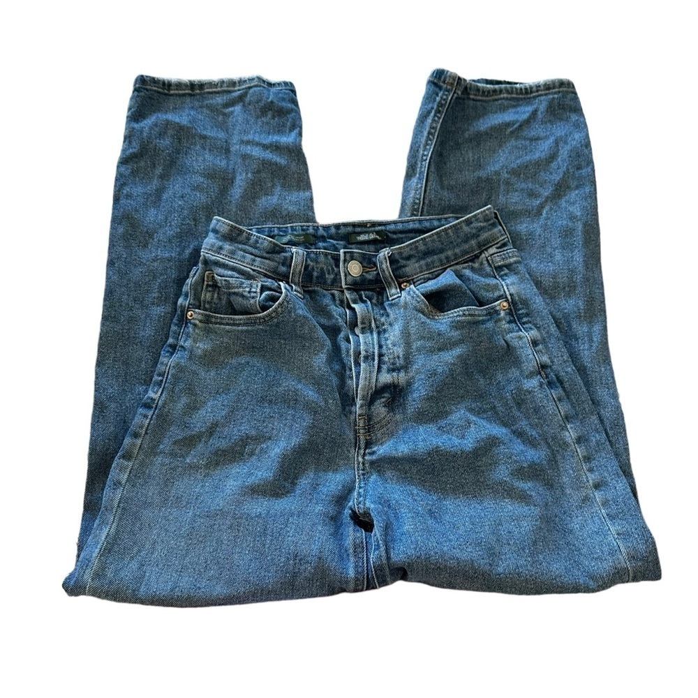 Wild Fable high rise straight leg size 2 jeans, inseam 27", rise 12"